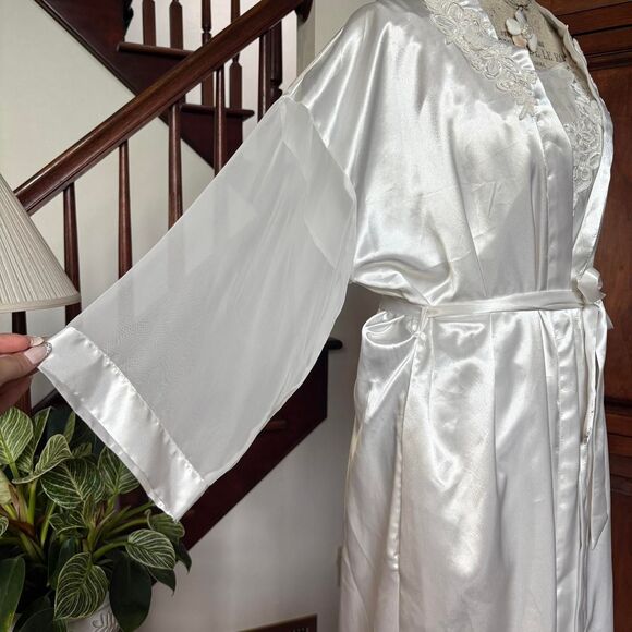 Intimo Amore Matching White Satin Set Robe Nightgown Slip Dress Vintage - Picture 4 of 8